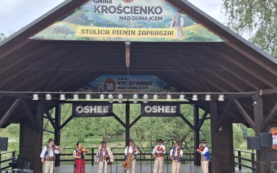 Koncerty na przekór burzom...